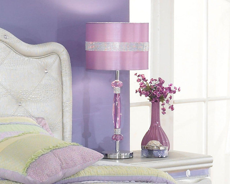 Nyssa - Metal Table Lamp (1/cn)