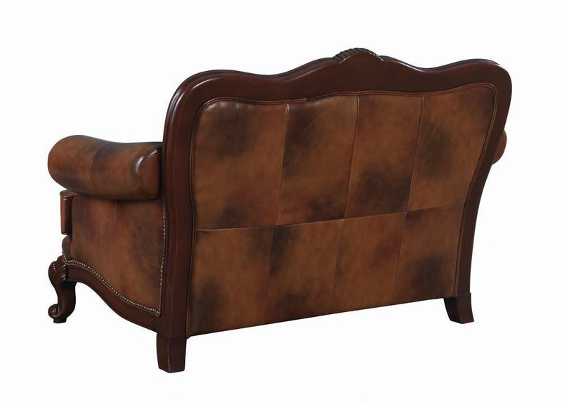 Victoria Traditional Tri-Tone Loveseat