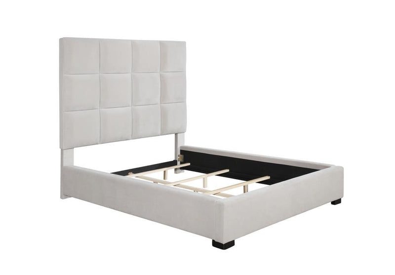 G315850 E King Bed